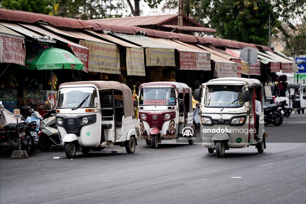Kamboçya'nın başkenti Phnom Penh'de günlük yaşam