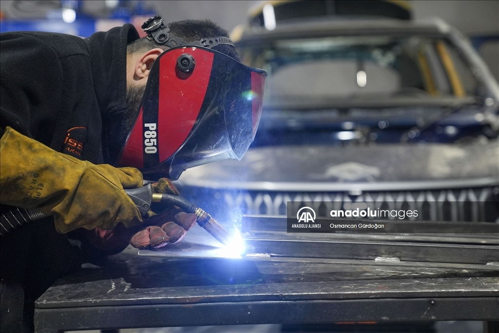 Türkiye'nin otomobili Togg zırhlandı