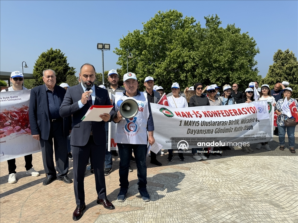 Hak-İş İzmir İl Başkanlığı 1 Mayıs'ı Konak'ta kutladı
