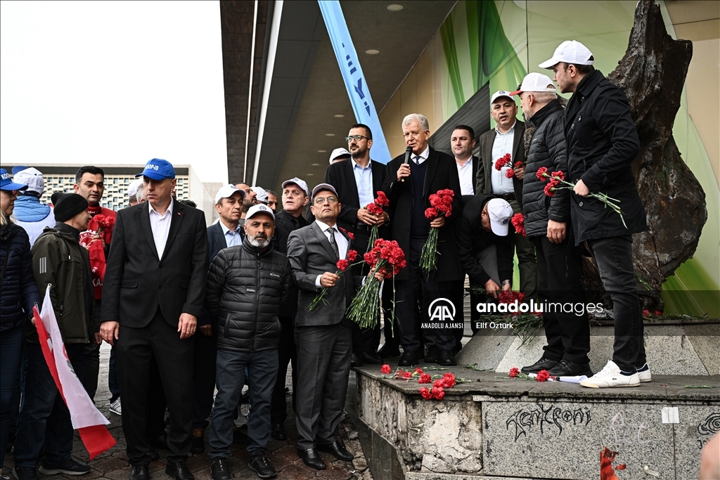 İstanbul'da 1 Mayıs Emek ve Dayanışma Günü kutlanıyor