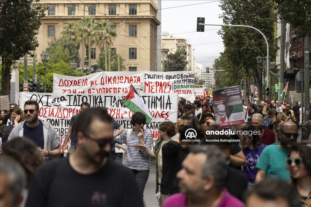 Atina'da 1 Mayıs Emek ve Dayanışma Günü kutlandı