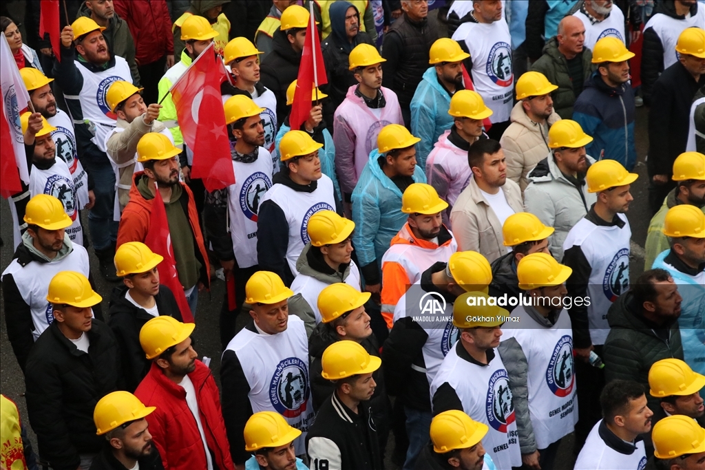 Zonguldak'ta 1 Mayıs Emek ve Dayanışma Günü kutlandı