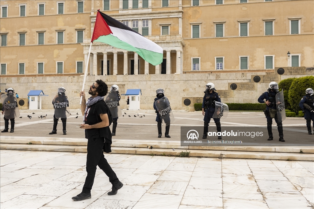 Atina'da 1 Mayıs Emek ve Dayanışma Günü kutlandı