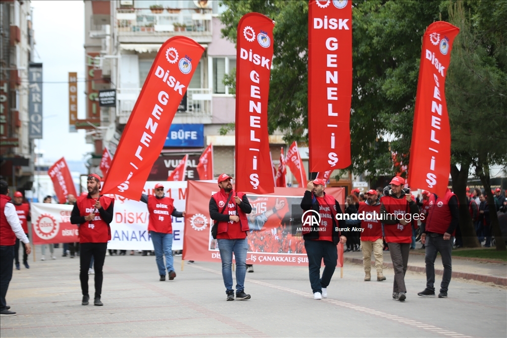 Çanakkale'de 1 Mayıs Emek ve Dayanışma Günü kutlandı