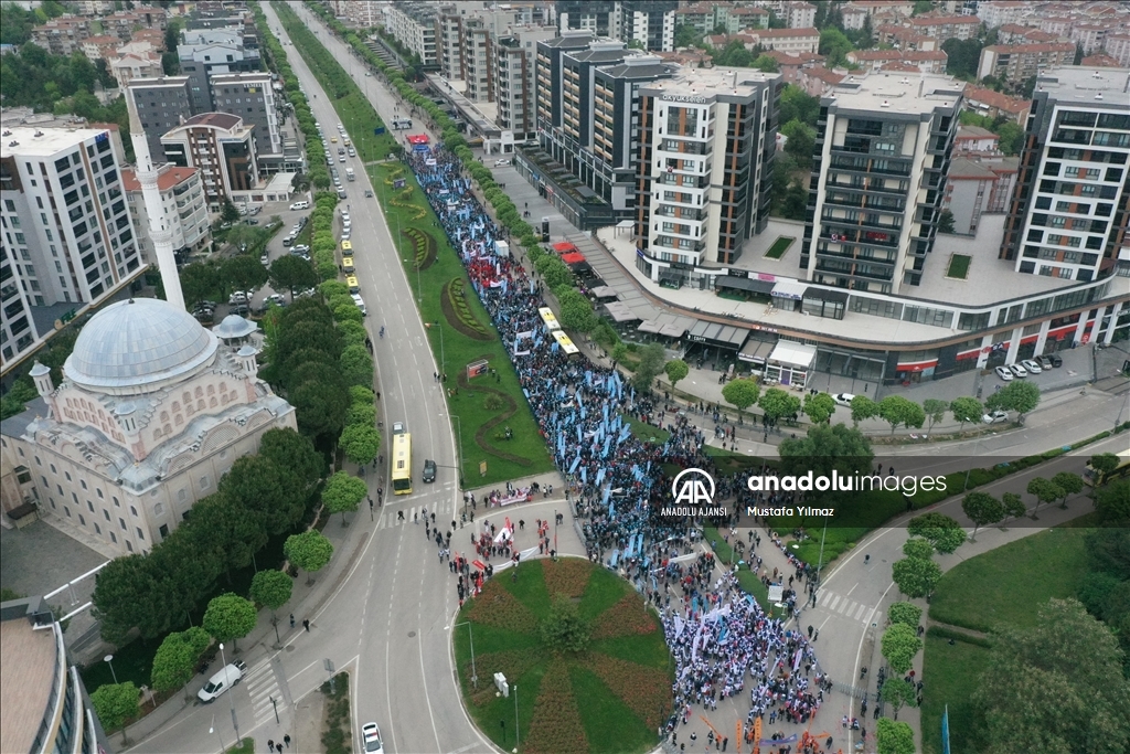 TÜRK-İŞ, 1 Mayıs Emek ve Dayanışma Günü'nü Bursa'da kutladı