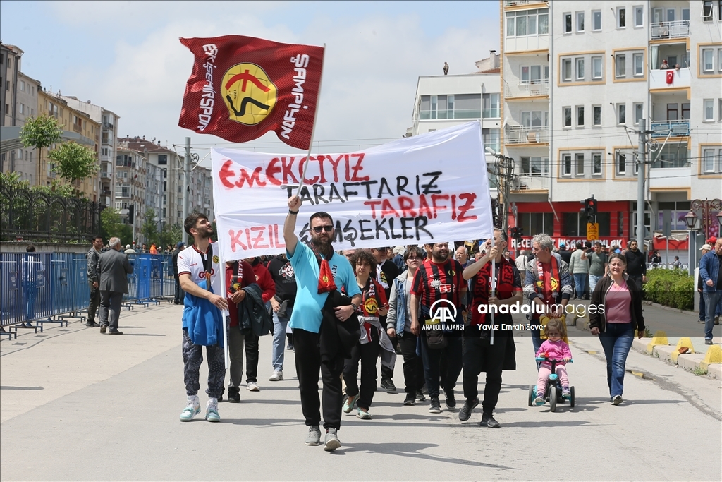 Eskişehir'de 1 Mayıs Emek ve Dayanışma Günü kutlandı