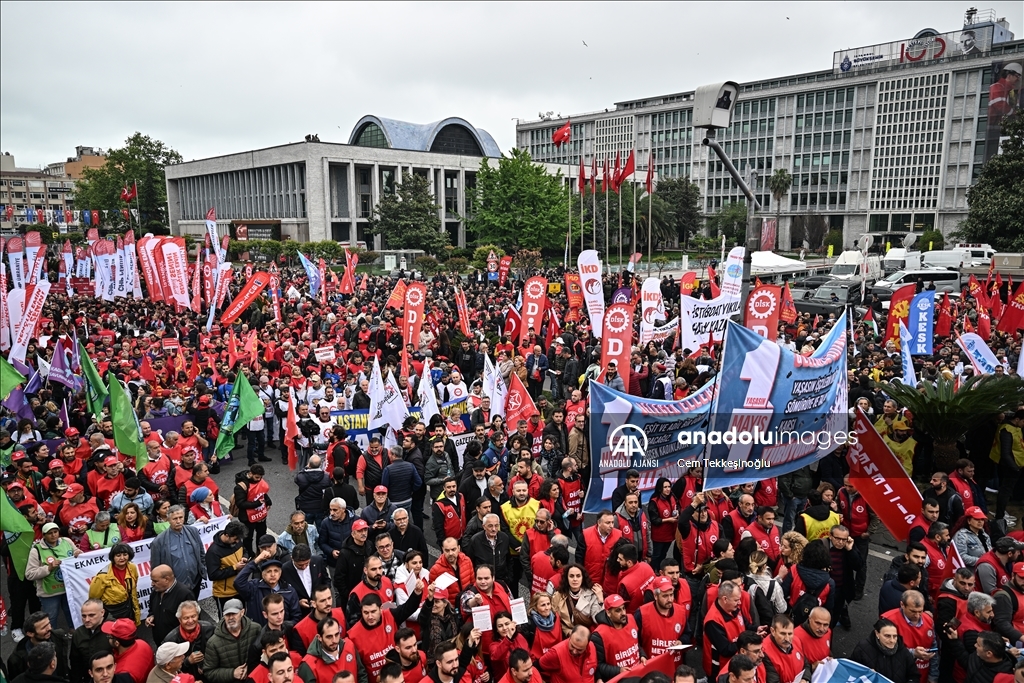 İstanbul'da 1 Mayıs Emek ve Dayanışma Günü kutlanıyor