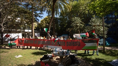 Valensiya'da üniversite öğrencileri Filistin'e destek gösterisi düzenledi