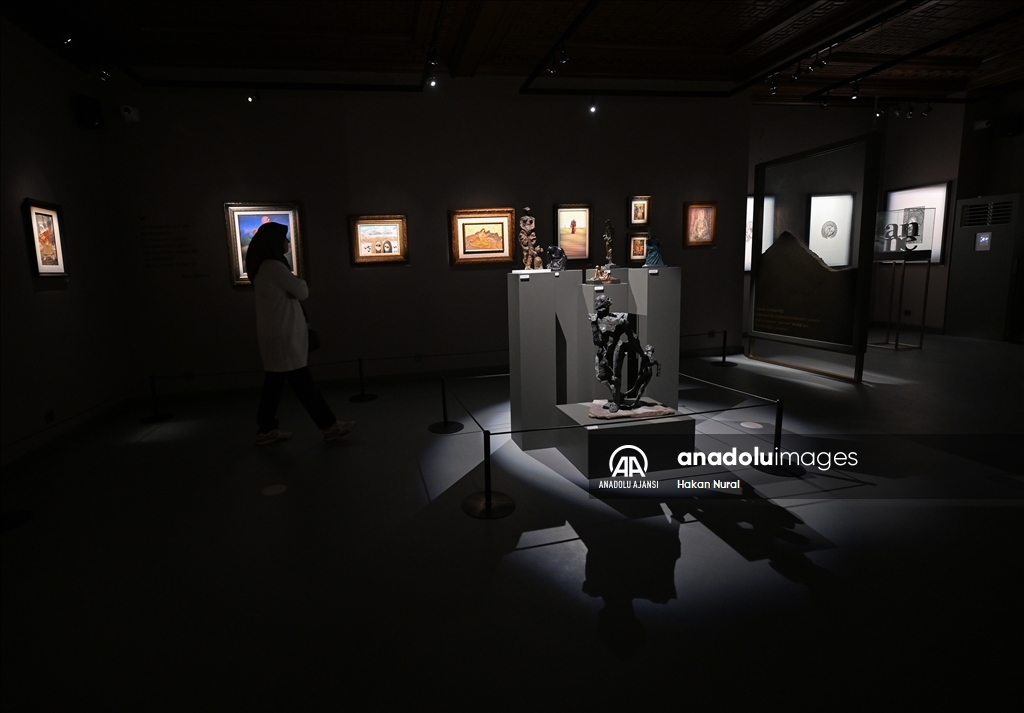 Anneliğin sanat eserleriyle ve tarihi eşyalarla yorumlandığı "Anne Müzesi" ziyaretçilerini ağırlıyor