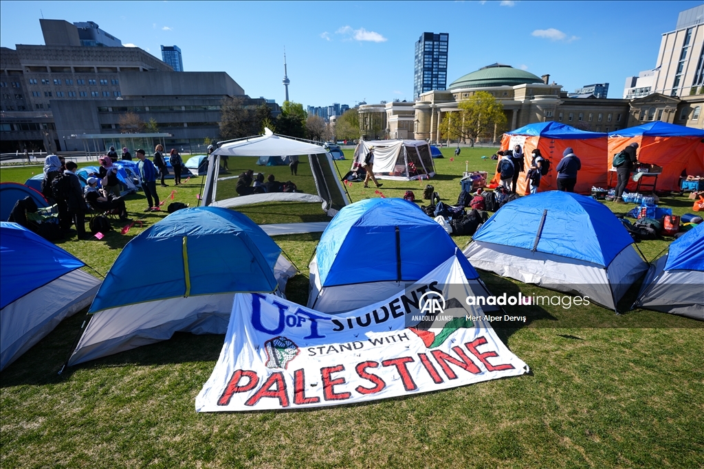 Toronto Üniversitesi öğrencileri Filistin'e destek gösterisi düzenledi