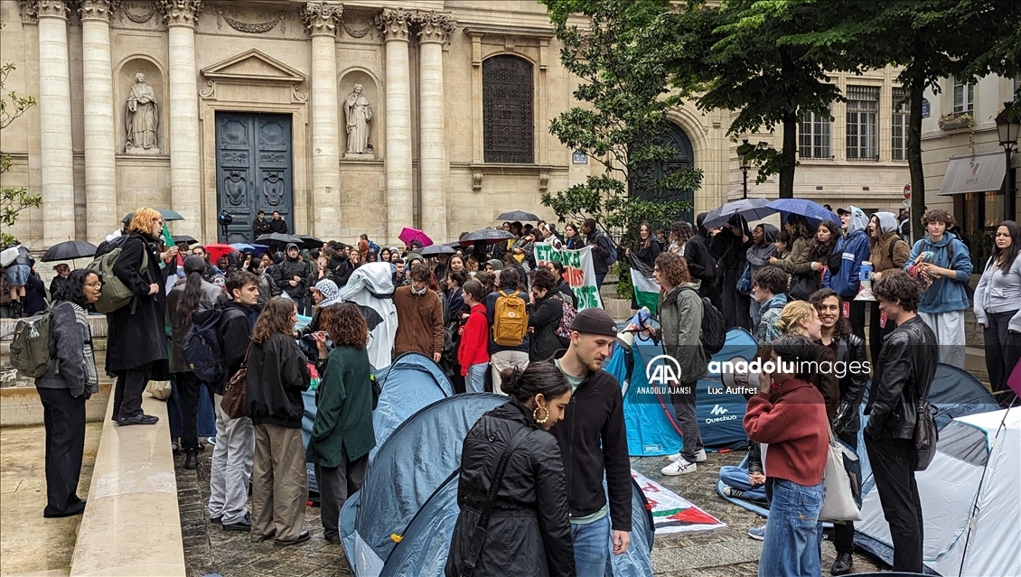 Sorbonne Üniversitesindeki Filistin'e destek gösterisine polis müdahalesi