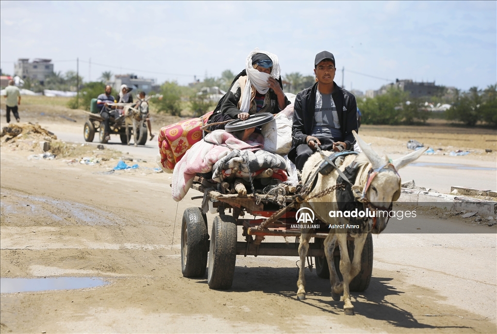 İsrail ordusunun açıklamasının ardından Refah'ın doğusundaki Filistinliler göç etmeye başladı