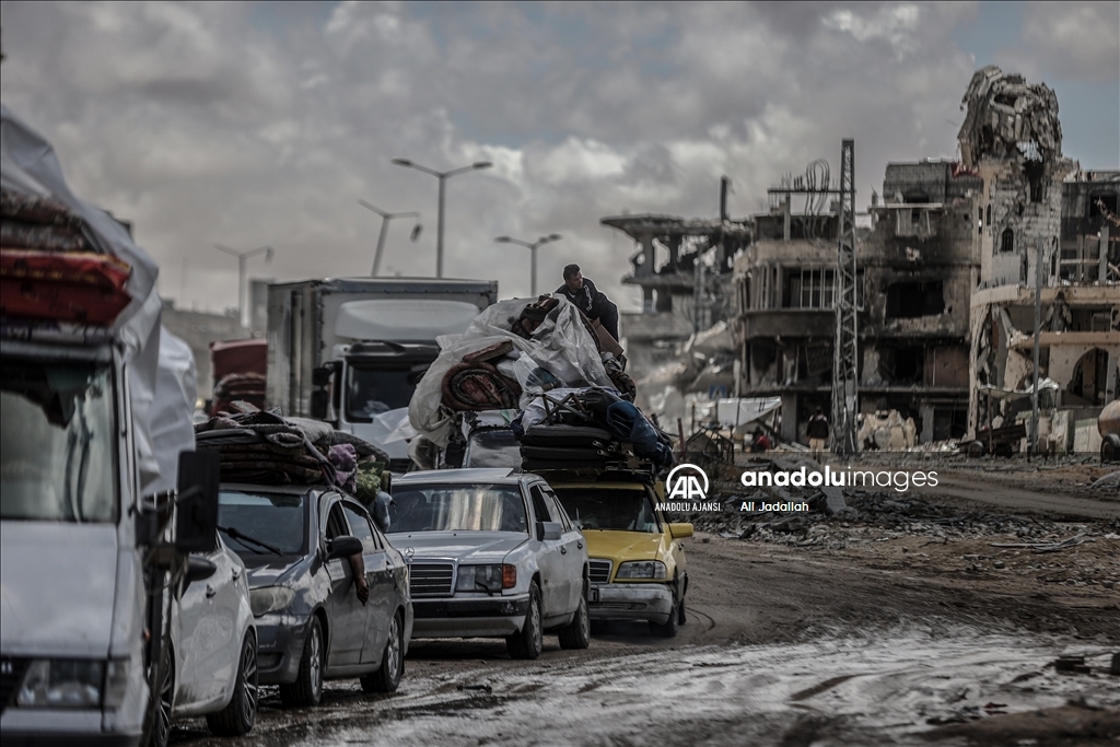 İsrail ordusunun açıklamasının ardından Refah'ın doğusundaki Filistinliler göç etmeye başladı