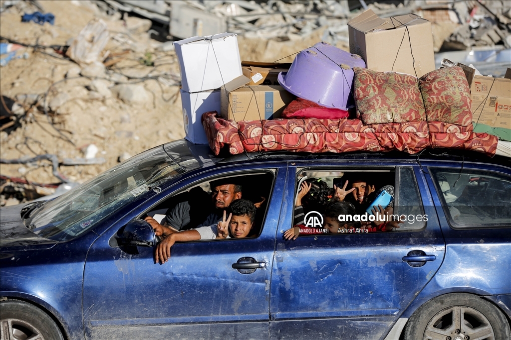 İsrail ordusunun açıklamasının ardından Refah'ın doğusundaki Filistinliler göç etmeye başladı