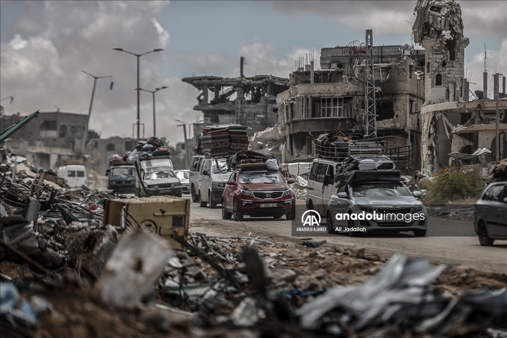 İsrail ordusunun açıklamasının ardından Refah'ın doğusundaki Filistinliler göç etmeye başladı