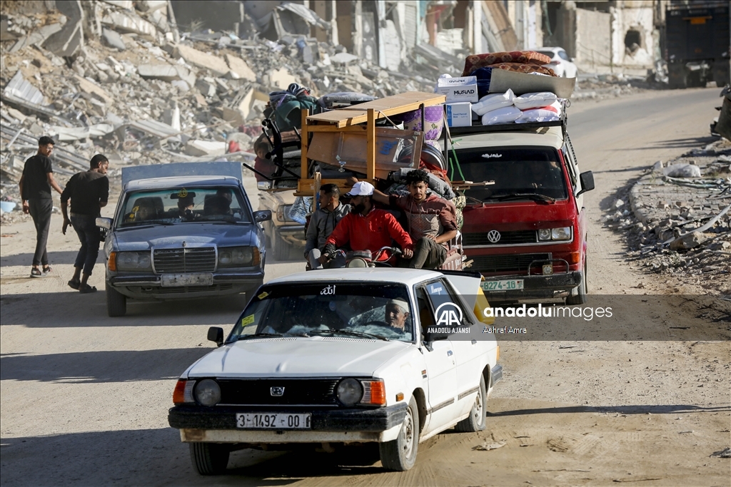 İsrail ordusunun açıklamasının ardından Refah'ın doğusundaki Filistinliler göç etmeye başladı