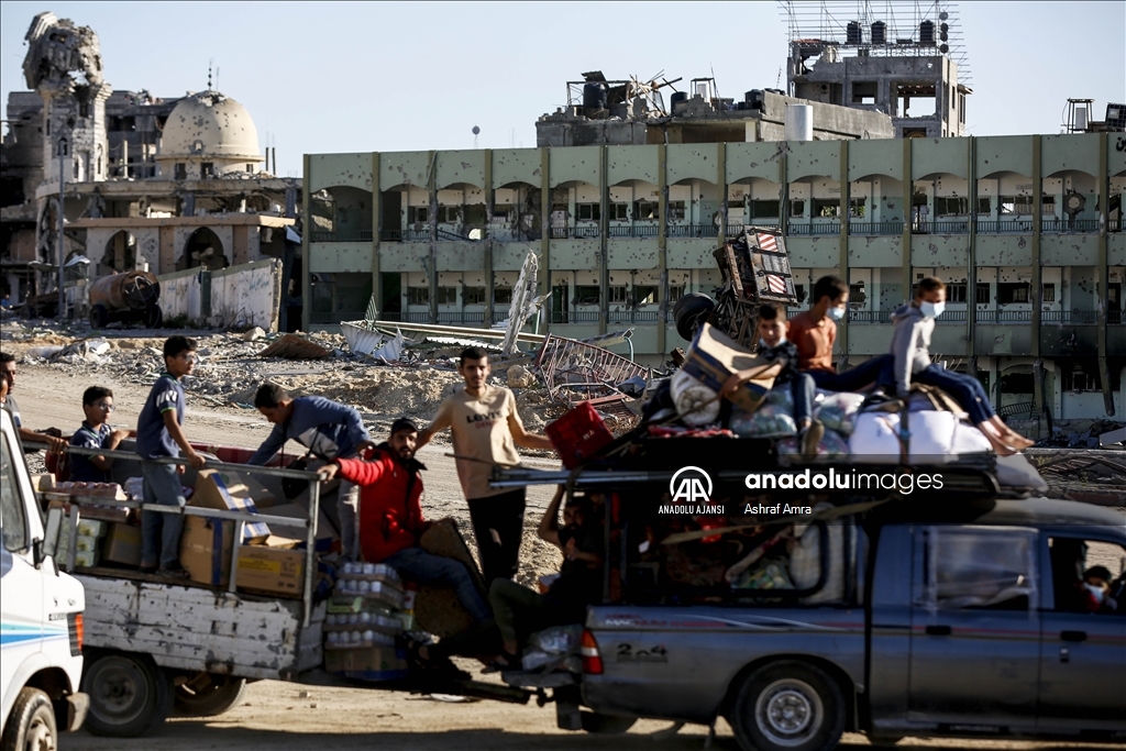 İsrail ordusunun açıklamasının ardından Refah'ın doğusundaki Filistinliler göç etmeye başladı