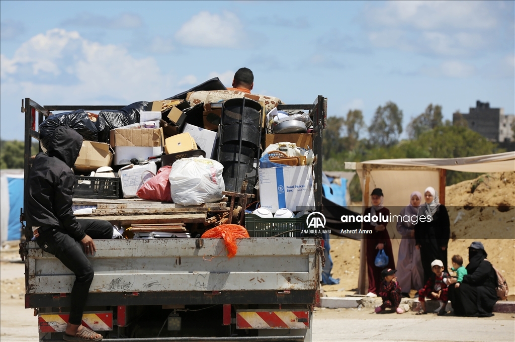 İsrail ordusunun açıklamasının ardından Refah'ın doğusundaki Filistinliler göç etmeye başladı