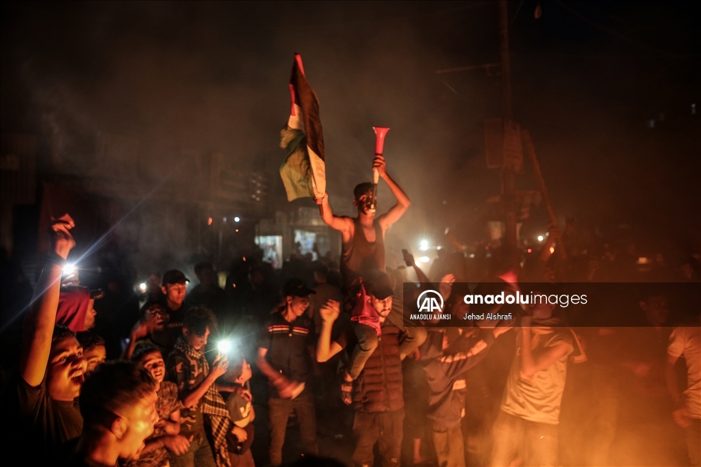 Hamas'ın ateşkes teklifini onayladığını duyurmasının ardından Gazze'de sevinç gösterileri düzenlendi