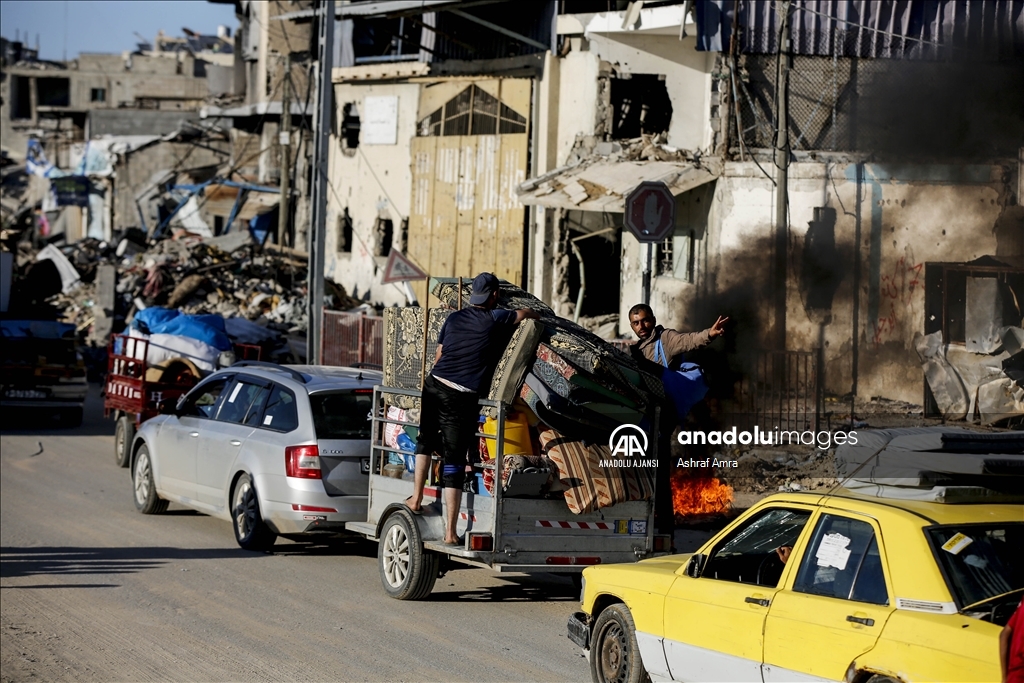 İsrail ordusunun açıklamasının ardından Refah'ın doğusundaki Filistinliler göç etmeye başladı