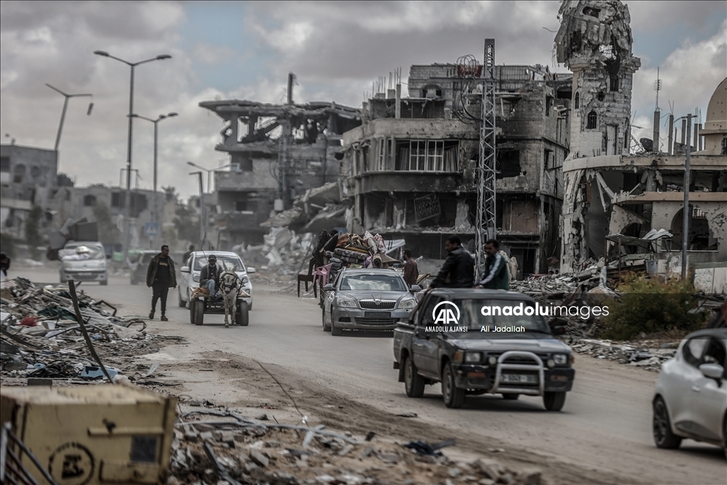 İsrail ordusunun açıklamasının ardından Refah'ın doğusundaki Filistinliler göç etmeye başladı