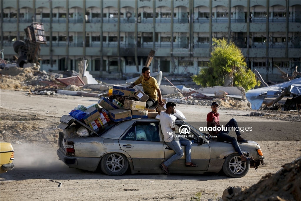 İsrail ordusunun açıklamasının ardından Refah'ın doğusundaki Filistinliler göç etmeye başladı