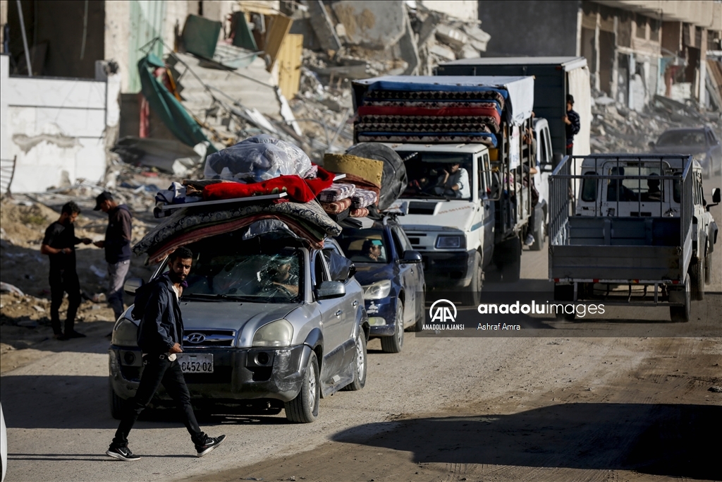 İsrail ordusunun açıklamasının ardından Refah'ın doğusundaki Filistinliler göç etmeye başladı