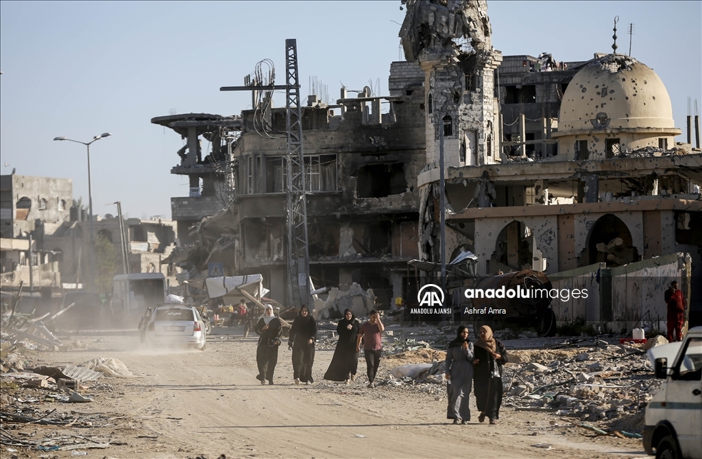 İsrail ordusunun açıklamasının ardından Refah'ın doğusundaki Filistinliler göç etmeye başladı