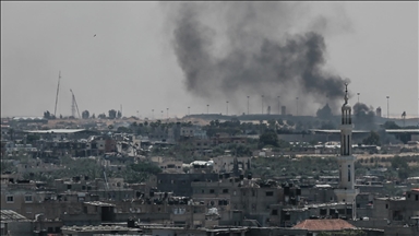 İsrail ordusunun Refah kentine düzenlediği hava saldırıları sürüyor