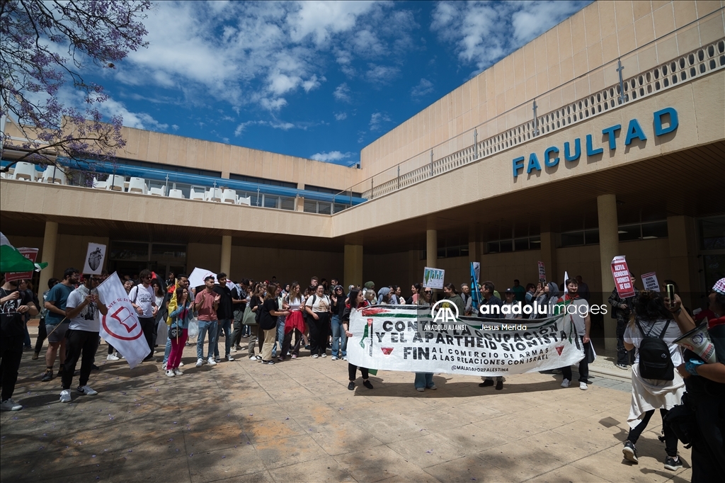 İspanya'da Malaga Üniversitesi öğrencileri Filistin'e destek gösterisi düzenledi 