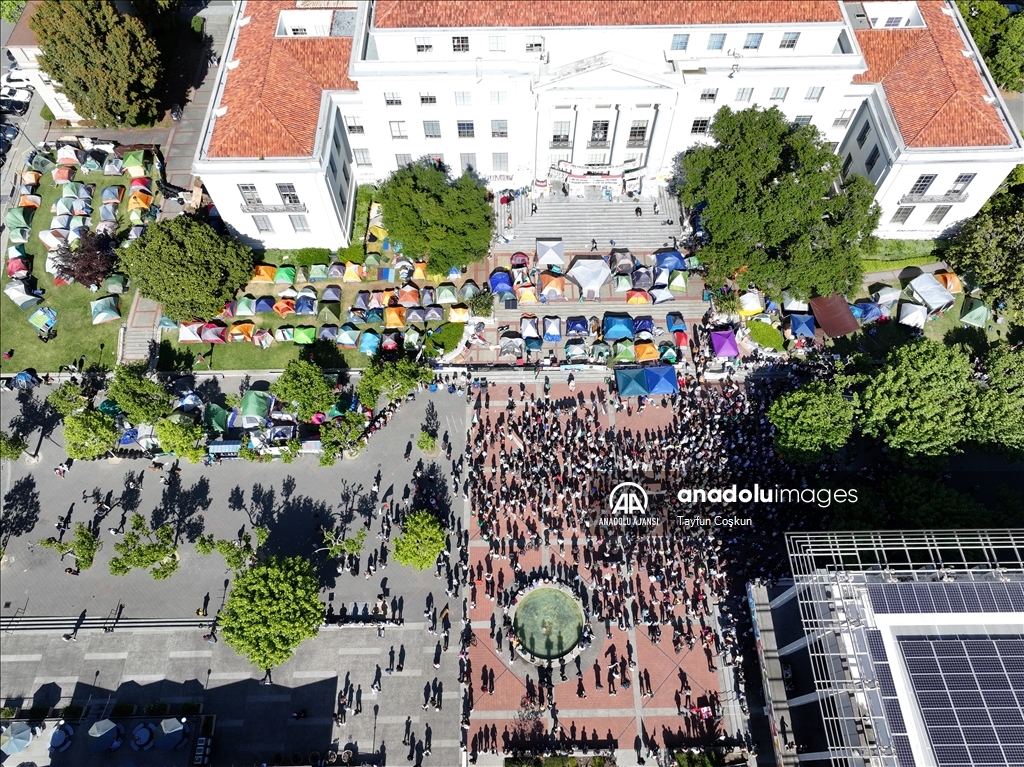 UC Berkeley Üniversitesi öğrencilerinin Filistin'e destek gösterisi devam ediyor
