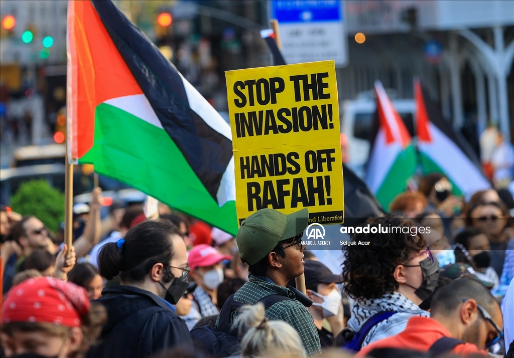 Police intervened pro-Palestine demonstration in New York City