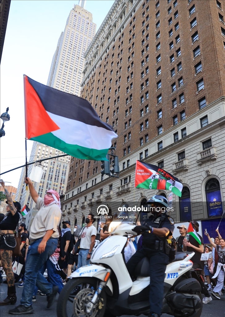 Police intervened pro-Palestine demonstration in New York City