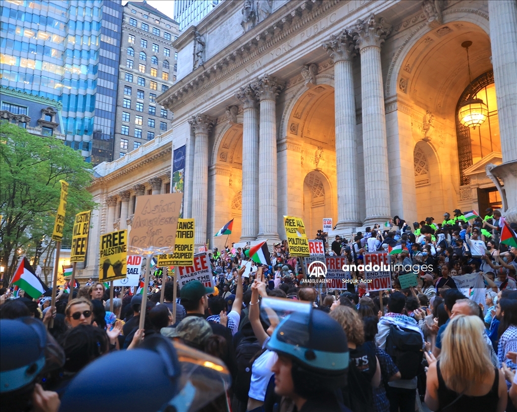 Police intervened pro-Palestine demonstration in New York City