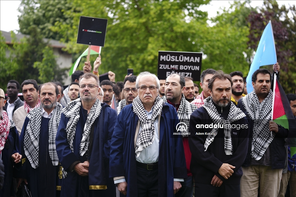 YTÜ öğrenci ve akademisyenlerinden Filistin'e destek yürüyüşü