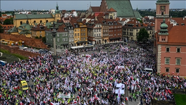 Polonyalı çiftçiler, AB'nin tarım politikalarını protesto etmeye devam ediyor