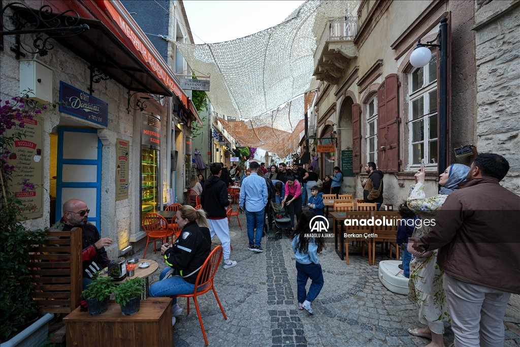 Urla Yarımadası’ndaki “Sanat Sokağı”