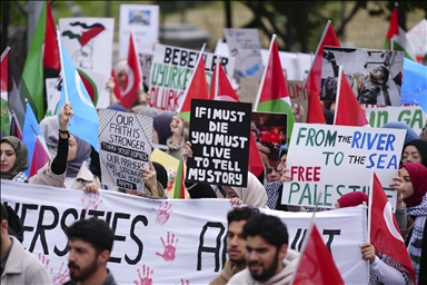 Студенты и преподаватели Технического университета Йылдыз организовали шествие в поддержку Палестины