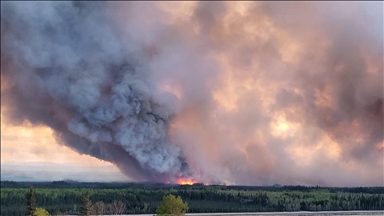 Batı Kanada'da orman yangınları: Tahliyeler ve tahribat artıyor