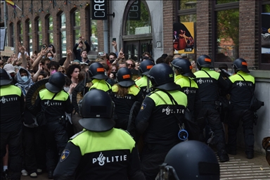 هولندا.. الشرطة تفض اعتصاما طلابيا مؤيدا لفلسطين بجامعة أمستردام