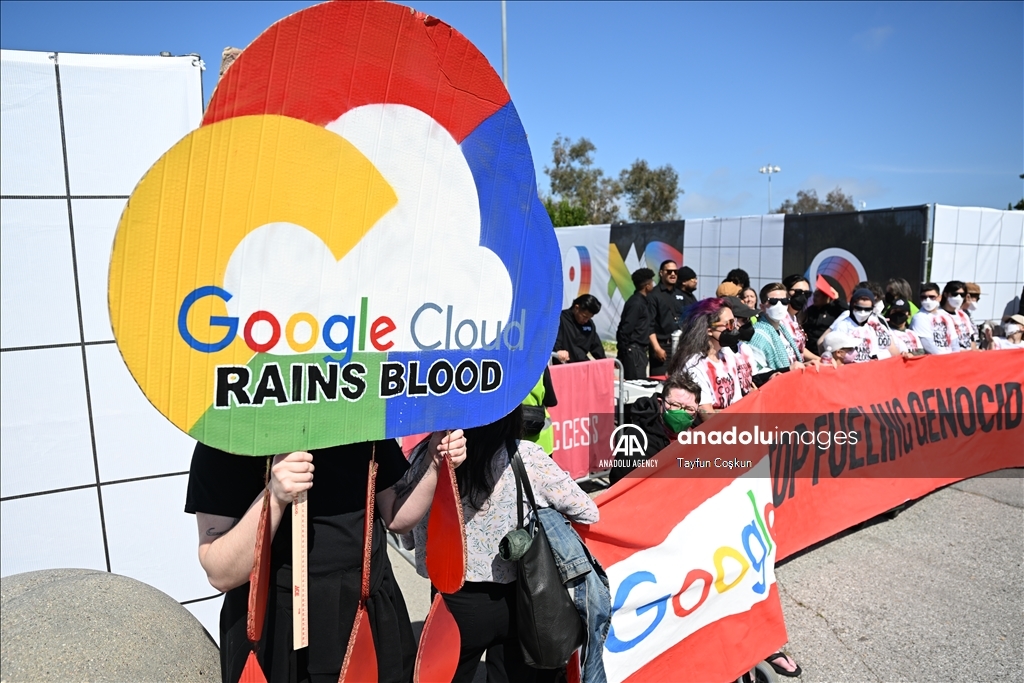 Акция протеста у штаб-квартиры Google: пропалестинские активисты протестуют против проекта «Нимбус»