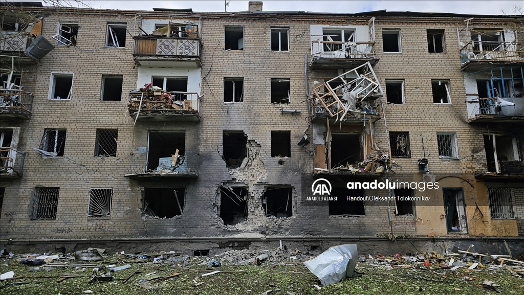 Rusya, Herson'a hava saldırısı düzenledi: 19 yaralı