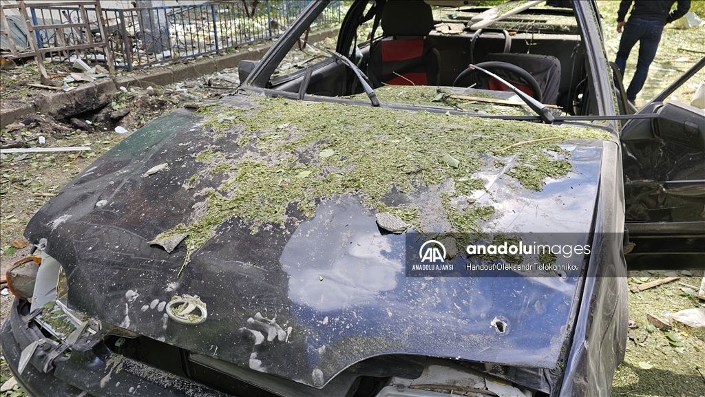 Rusya, Herson'a hava saldırısı düzenledi: 19 yaralı