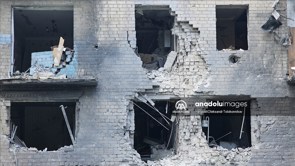 Rusya, Herson'a hava saldırısı düzenledi: 19 yaralı