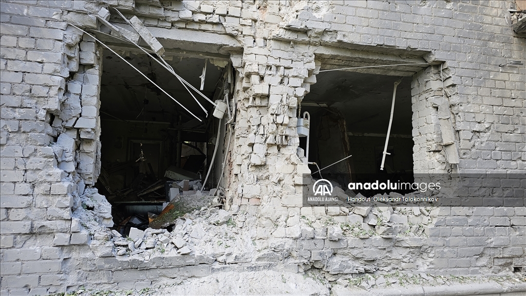 Rusya, Herson'a hava saldırısı düzenledi: 19 yaralı