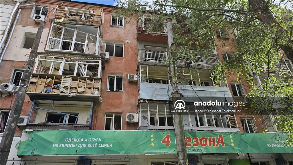 Rusya, Herson'a hava saldırısı düzenledi: 19 yaralı