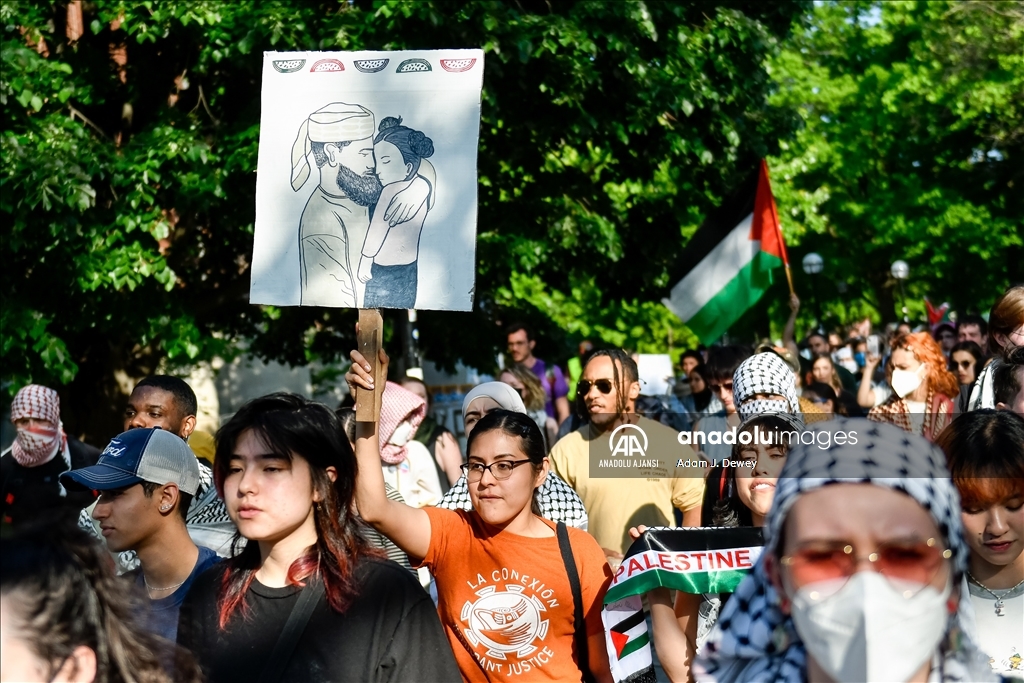 Michigan Üniversitesi öğrencileri Nekbe'nin 76. yıl dönümü nedeniyle Gazze'ye yönelik saldırıları protesto etti