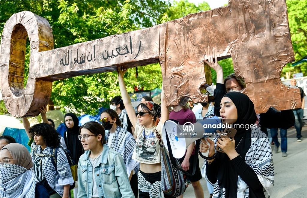 Michigan Üniversitesi öğrencileri Nekbe'nin 76. yıl dönümü nedeniyle Gazze'ye yönelik saldırıları protesto etti
