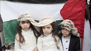 Yemen’de yüzlerce kişi Gazze’ye destek gösterisi düzenledi