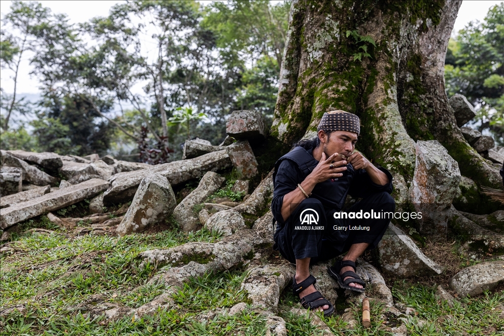 Endonezya'da "aydınlanma dağı" olarak bilinen Gunung Padang